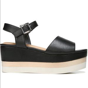 Dr. Scholls Corrine Platform Sandals